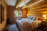 Cascade Creek Retreat Hotels in Milton