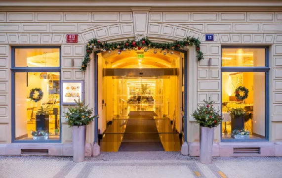 Grandium Hotel Prague Отели рядом с достопримечательностью «Пражские куранты»