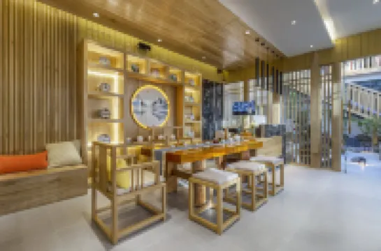 Shanshui Yunjian Inn Hotels in Shangri-La