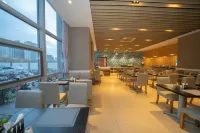 โฮมอินน์ นีโอ (ซูเชียน วานด้าพลาซ่า) - 2 ดาว