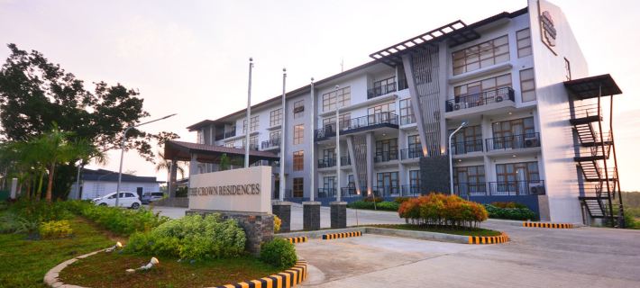 Crown Hotel at Harbour Springs Palawan Managed by Enderun Hotels Hotele w: Palawan