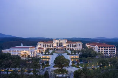 Nanjing Suning ZhongShan Golf Resort Hotels near Yadong Subway Commercial Street