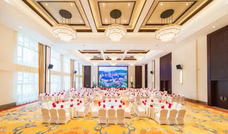 Huangshan Ro-easy Resort Отели рядом с достопримечательностью «Hibiscus Valley»