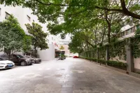 神隆大酒店（西安大唐西市西北工業大學地鐵站店） - 停車場