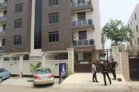 De Grandeur Tower Apartment