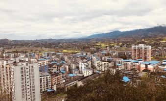 Wangjiangju Hotel Quxian