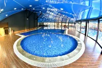 Sahid Zarafshon Hotel - Pools