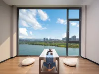 Shawanli Sunset Riverview Hotel (Xishuangbanna Jinghong Gaozhuang Starlight Night Market)