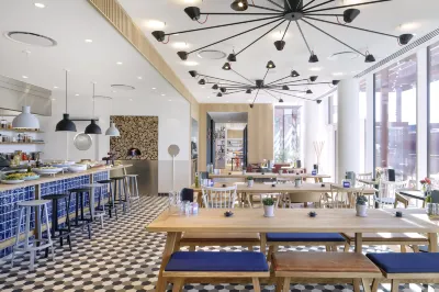 Zoku Copenhagen Hotel a 
