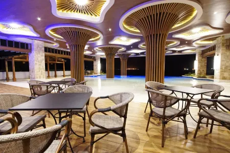 Central Park Reef Resort