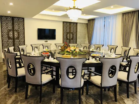 Zhongxin Star Moon Hotel (Zhonglou Village Store, Xichang) Отели рядом с достопримечательностью «Lingying Temple»