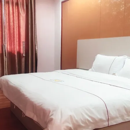 Luchuan Tiantian Convenient Homestay