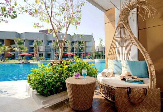 아바니 후아힌 리조트 야외 수영장 이미지