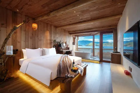 Gutao Yuanzhu Lake View Hotel Отели рядом с достопримечательностью «Yongningtu Zhifu»