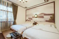 Yunmo Chinese Inn (Jianshui Ancient Town Zhu Family Garden)