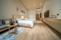 Maitreya Chizhiquan Hot Spring Hotel (Maitreya Honghe Water Township)