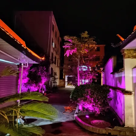 night parking hotel