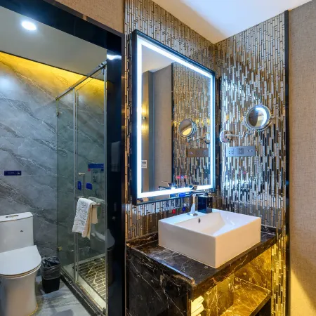 Super 8 Select Hotel (Yangzi Jiang Road Hongshan Park Branch)