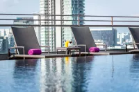 Hotel Traveltine Downtown Singapore, Trademark Collection by Wyndham - Beach