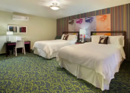 7 Springs Inn & Suites Hotels in Palm Springs