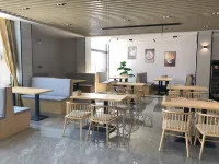 Xiangzhangyuan Hotel (Danyang Houxiang Branch)
