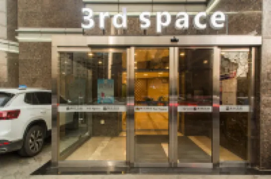 3rd space apartment Hotel a 