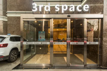 3rd space apartment