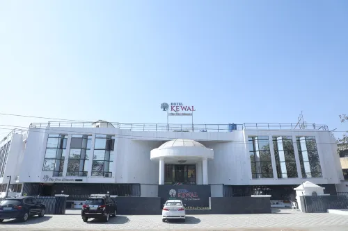 Hotel Kewal - 3-Star