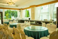 Xinping Xinyue Hotel