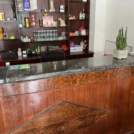 Lingchuan Maple View Hotel (Chaotian Township)