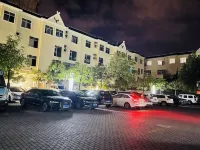 Hindu Hot Spring Hotel (Delong International Jewelry City Duobao City Branch) - parking