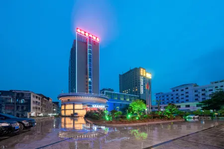 West Tour Fairy Tale Hotel (Guiping Xishan Scenic Area) Отели рядом с достопримечательностью «Feige Pavilion of Guiping»