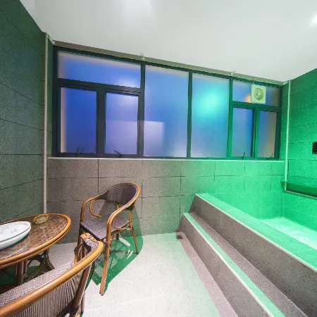 Furongquan Hot Spring Hotel