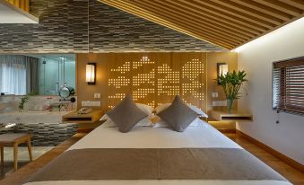 Floral Hotel·Pan'an Jiujian Tian Hotel (Zhezhong Grand Canyon Underwater Hole Scenic Area Store)