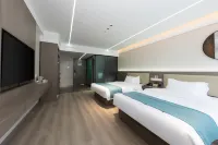 Burton Hotel (Xinyang High-speed Railway East Station) - Esports