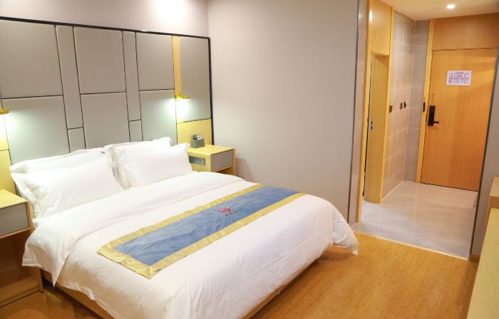 Huayuan Hotel (Jinping Bo'ai Hospital Branch)