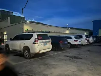 Jiangyuan Business Hotel - parking