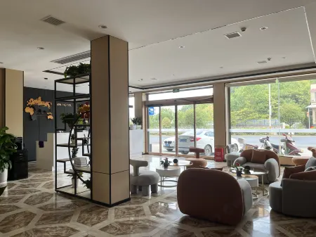 Junyi Chain Hotel (Xiangtan Yangjiaqiaozhen)