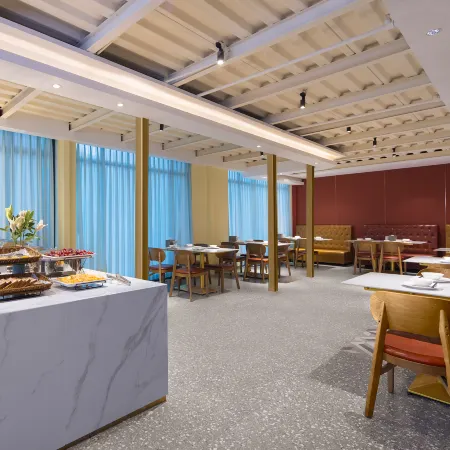 Daimusi Hotel (Yiyang Avenue)