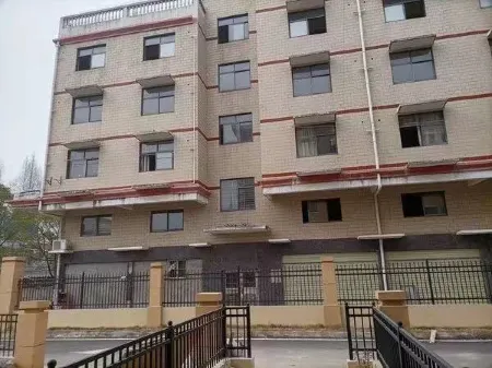 Yipin Homestay (Huanggang Vocational and Technical College) Отели рядом с достопримечательностью «Mechanical and Electronic Engineering Department of Huanggang Polytechnic College»