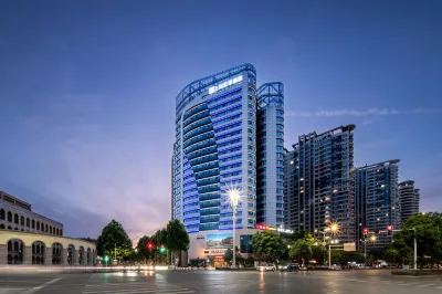 常德上川雲季酒店（大小河街店） 鄰近常德中山外語職業學院的酒店