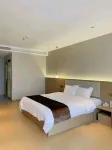 Leyuan Hotel (Fugou Artificial Lake South High-speed Railway Station)