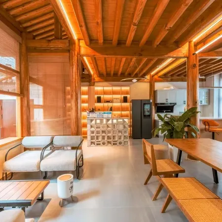 Chaoge Youth Hostel (Dali Ancient Town South Gate)