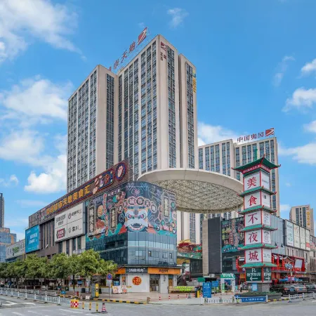 Guangzhou Loutu Apartment (Hanxi Changlong Metro Station) Отели рядом с достопримечательностью «Chimelong International Circus»