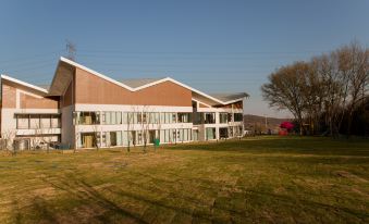 Yunju Lushanli Hot Spring Resort