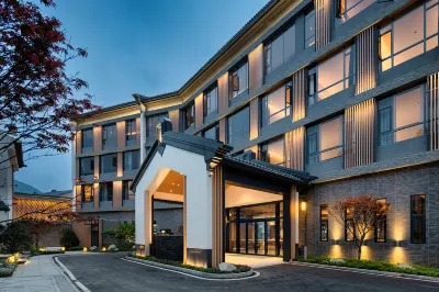 Xinyi Huajian Resort Hotel Hotels in Xinyi
