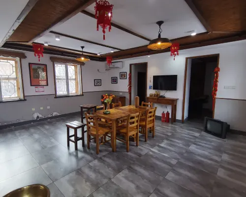 Binxian Jiutianchi Hotel (Yingjie Scenic Area) Hotels in Bin County