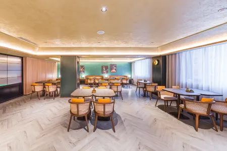 Orange Hotel (Hohhot Jinqiao Development Zone) Отели рядом с достопримечательностью «Inner Mongolia University Innovation College (South Campus)»