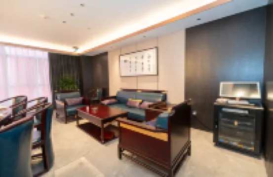 Xunyang Jinhua Hotel