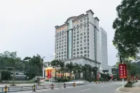 Ruijing Hotel on Hailing Island (Dajiaowan Branch) Отели в г. Янцзян